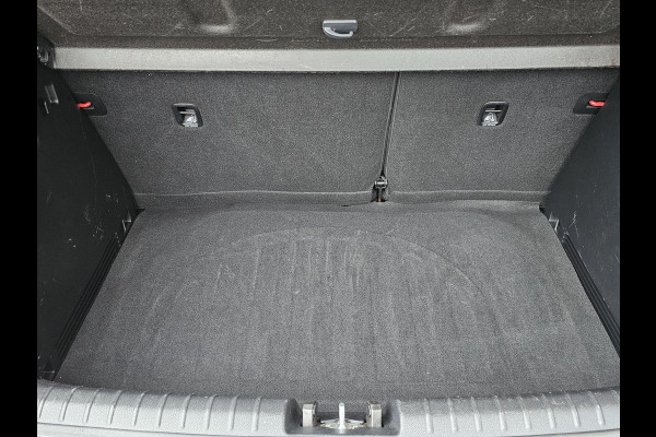 Kia Stonic 1.2 MPi ComfortPlusLine Navigator Nette auto | Onderhoudshistorie compleet | Trekhaak | Achteruitrijcamera | Navigatie | PDC | Multifunctioneel stuur etc.