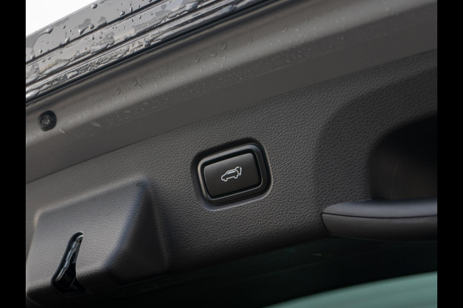 Kia Sportage 1.6 T-GDi Hybrid GT-Line | Black pack | Stoel en stuurverwarming | PDC | Clima |