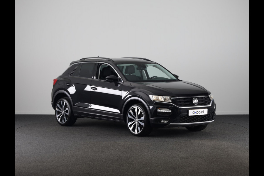 Volkswagen T-Roc 1.0 TSI Style | Parkeersensoren (Park assist) | Adaptieve cruise control | Carplay & Android auto |