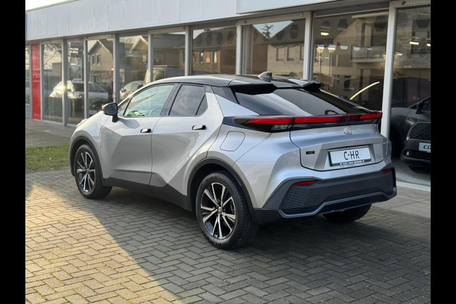 Toyota C-HR 1.8 Hybrid First edition | Elektrische achterklep, Dodehoekherkenning, Stoel + Stuurverwarming, Groot scherm, Parkeersensoren