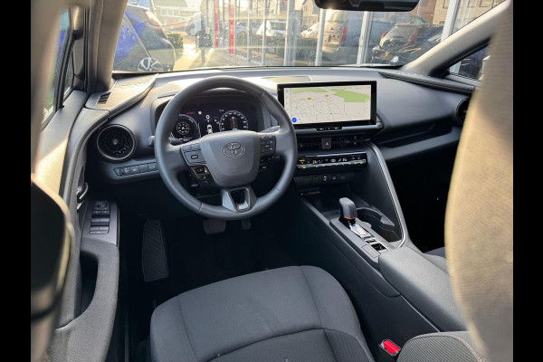 Toyota C-HR 1.8 Hybrid First edition | Elektrische achterklep, Dodehoekherkenning, Stoel + Stuurverwarming, Groot scherm, Parkeersensoren