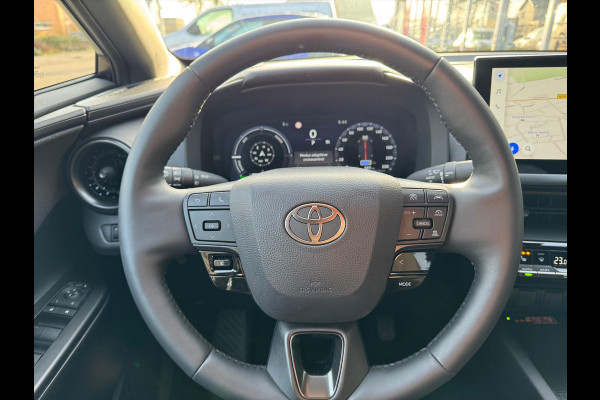 Toyota C-HR 1.8 Hybrid First edition | Elektrische achterklep, Dodehoekherkenning, Stoel + Stuurverwarming, Groot scherm, Parkeersensoren