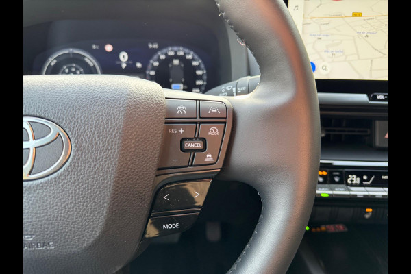 Toyota C-HR 1.8 Hybrid First edition | Elektrische achterklep, Dodehoekherkenning, Stoel + Stuurverwarming, Groot scherm, Parkeersensoren