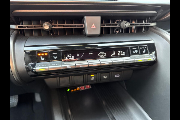 Toyota C-HR 1.8 Hybrid First edition | Elektrische achterklep, Dodehoekherkenning, Stoel + Stuurverwarming, Groot scherm, Parkeersensoren