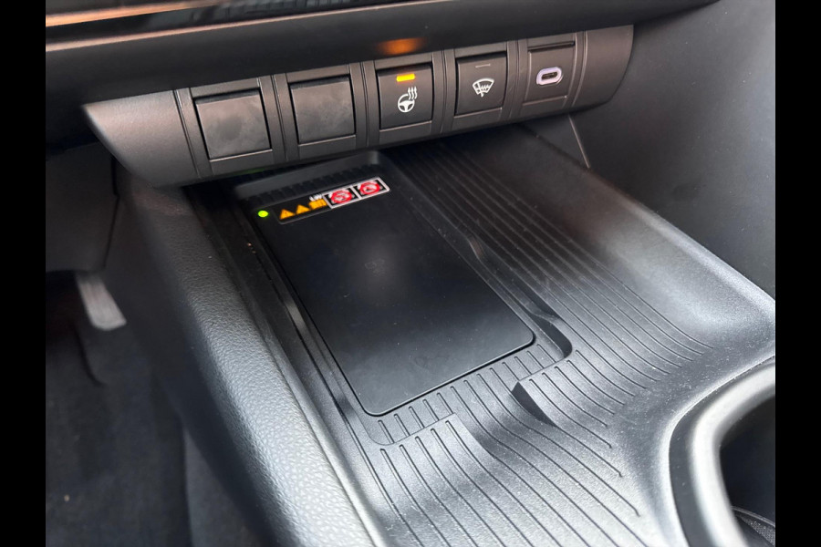 Toyota C-HR 1.8 Hybrid First edition | Elektrische achterklep, Dodehoekherkenning, Stoel + Stuurverwarming, Groot scherm, Parkeersensoren