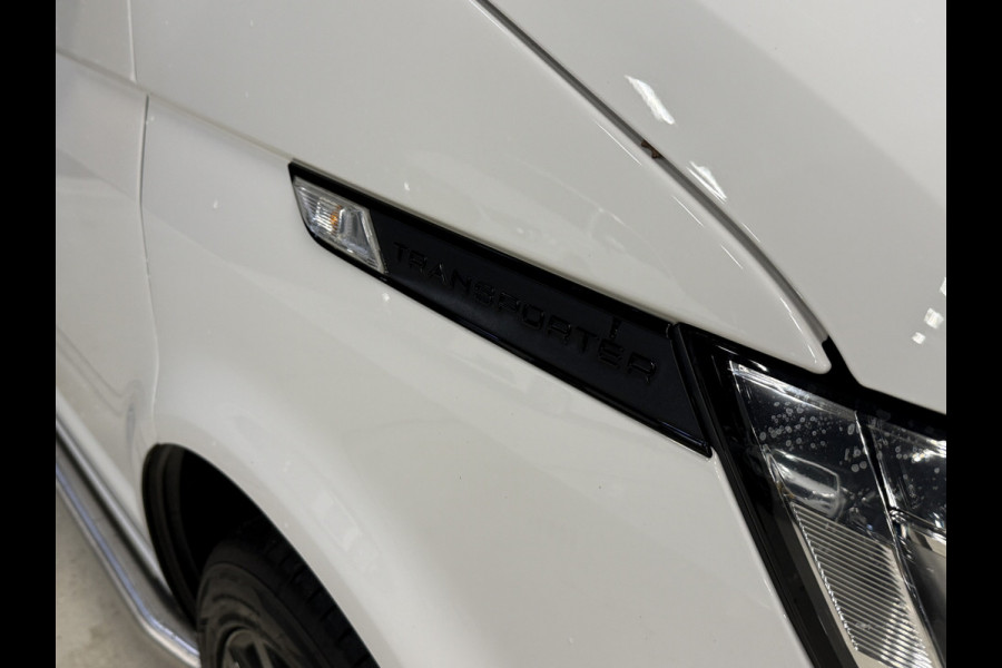 Volkswagen Transporter 2.0 TDI L2H1 30 DC Highline | Origineel NL | Apple carplay | Camera | Trekhaak |