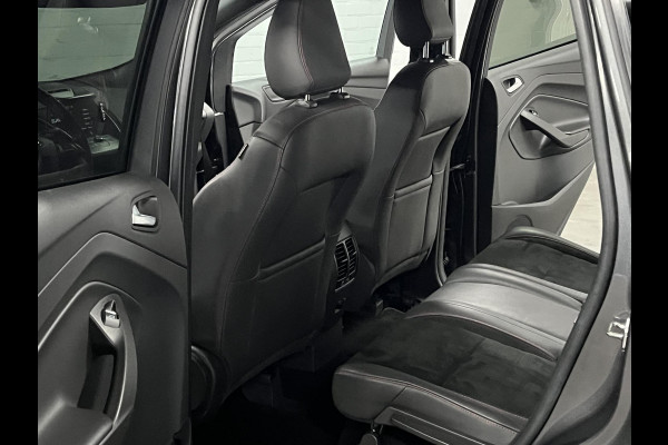 Ford Kuga 1.5 EcoBoost ST Line Trekhaak | Cruise control | Voorruit verwarming | Climate control | Stoelverwarming | Keyless | Dode hoek assistent