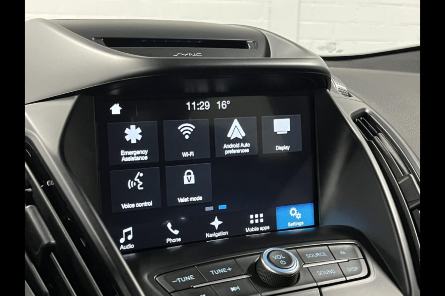 Ford Kuga 1.5 EcoBoost ST Line Trekhaak | Cruise control | Voorruit verwarming | Climate control | Stoelverwarming | Keyless | Dode hoek assistent