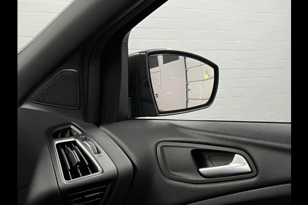 Ford Kuga 1.5 EcoBoost ST Line Trekhaak | Cruise control | Voorruit verwarming | Climate control | Stoelverwarming | Keyless | Dode hoek assistent