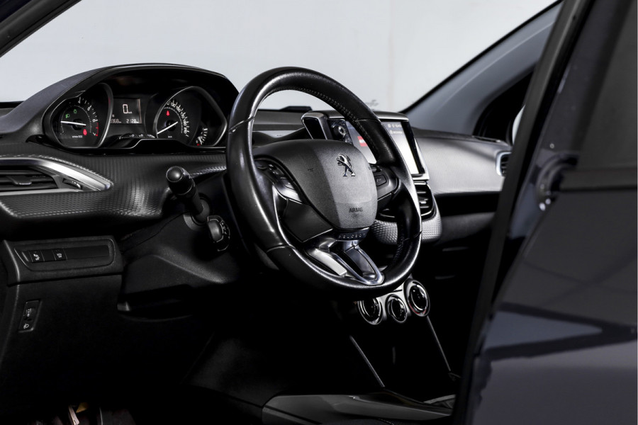 Peugeot 2008 1.2 PureTech 110 PK Blue Lion Orig. NL | Cruise | Stoelverwarming | PDC | NAV | Airco | Trekhaak | LM 16" |