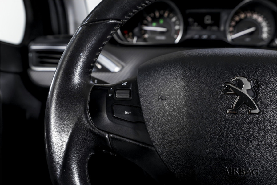 Peugeot 2008 1.2 PureTech 110 PK Blue Lion Orig. NL | Cruise | Stoelverwarming | PDC | NAV | Airco | Trekhaak | LM 16" |