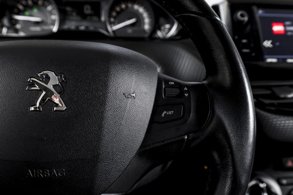 Peugeot 2008 1.2 PureTech 110 PK Blue Lion Orig. NL | Cruise | Stoelverwarming | PDC | NAV | Airco | Trekhaak | LM 16" |