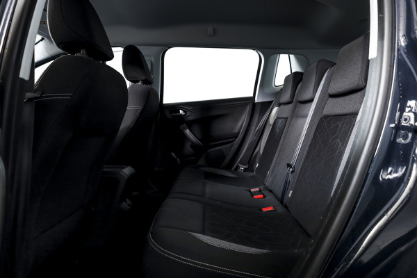 Peugeot 2008 1.2 PureTech 110 PK Blue Lion Orig. NL | Cruise | Stoelverwarming | PDC | NAV | Airco | Trekhaak | LM 16" |