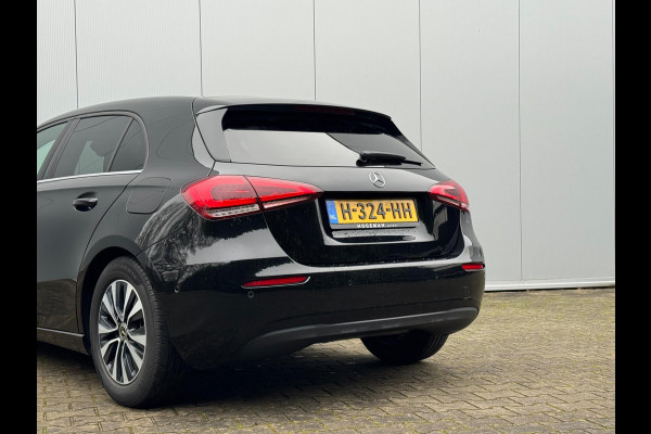 Mercedes-Benz A-Klasse A180 BUSINESS SOLUTION STOELVERWARMING FULLSCREEN DAB+ NAP HALF LEDER