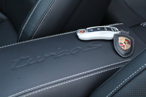 Porsche 911 Cabrio 3.8 Turbo S | NAP | SPORT DESIGN | LIFT | €390.751 NP | BURMESTER | 360 | KEYLESS | KERAMISCH | MEMORY |