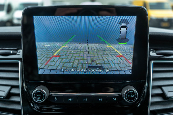 Ford Transit Custom 2.0 TDCI L1H1 Limited | 130PK | Carplay | Camera | Trekhaak | Cruise | Airco