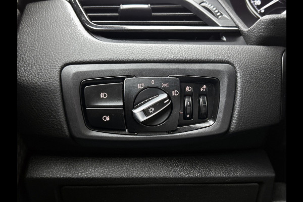 BMW 2 Serie Active Tourer 218i Executive Automaat (NAVIGATIE, PARKEERSENSOREN, LED, CLIMA, DEALER ONDERHOUDEN)