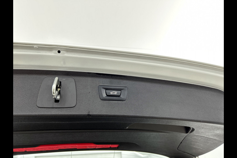 BMW 2 Serie Active Tourer 218i Executive Automaat (NAVIGATIE, PARKEERSENSOREN, LED, CLIMA, DEALER ONDERHOUDEN)
