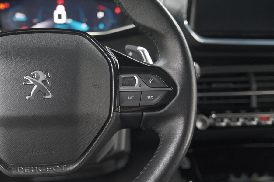 Peugeot 208 PureTech 100 EAT8 Allure Pack | Camera | Leer-Pakket | Stoelverwarming | Apple Carplay