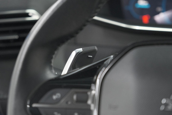 Peugeot 208 PureTech 100 EAT8 Allure Pack | Camera | Leer-Pakket | Stoelverwarming | Apple Carplay