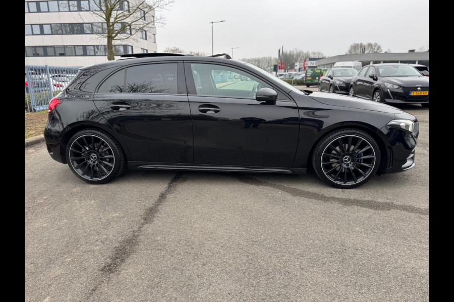 Mercedes-Benz A-Klasse 200 AMG Panorama Leder Camera Led Night pakket
