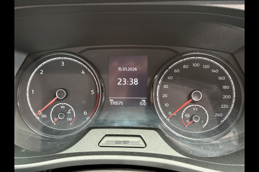 Volkswagen Transporter 2.0 TDI L2H1 30 DC Highline | Origineel NL | Apple carplay | Camera | Trekhaak |