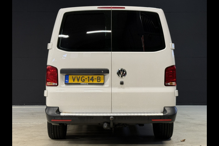 Volkswagen Transporter 2.0 TDI L2H1 30 DC Highline | Origineel NL | Apple carplay | Camera | Trekhaak |