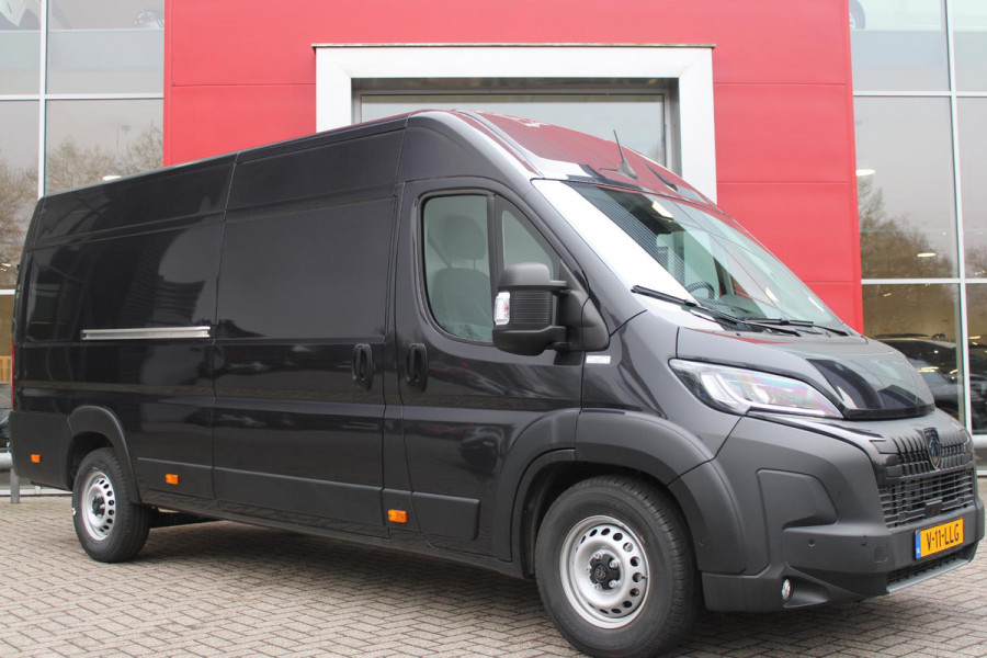 Peugeot Boxer 2.2 BlueHDi 180PK AUTOMAAT L4H2 3.5t HEAVY DUTY | TREKHAAK | PACK WINTER 2: (VERWARMBARE BESTUURDERSSTOEL/VOORRUIT/STANDKACHEL PROGAMEERBAAR) | PAKKET HANDSFREE & CENTRAL GLOVEBOX | ACHTERDEUREN 270° TE OPENEN | VOLWAARDIG RESERVEWIEL | PASSAGIERSSTOEL IN HOOGHTE VERSTELBAAR MET ARMSTEUN EN LENDESTEUN | TECHNO PLUS PAKKET: (10" TOUCHSCREEN MET APPLE CARPLAY EN ANDROID AUTO/CLIMATE CONTROL/EXTRA USB POORTEN/DRAADLOZE TELEFOONLADER/DIGITAAL INSTRUMENTENPANEEL) | NAVIGATIE |