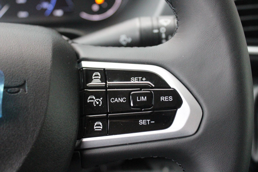 Peugeot Boxer 2.2 BlueHDi 180PK AUTOMAAT L4H2 3.5t HEAVY DUTY | TREKHAAK | PACK WINTER 2: (VERWARMBARE BESTUURDERSSTOEL/VOORRUIT/STANDKACHEL PROGAMEERBAAR) | PAKKET HANDSFREE & CENTRAL GLOVEBOX | ACHTERDEUREN 270° TE OPENEN | VOLWAARDIG RESERVEWIEL | PASSAGIERSSTOEL IN HOOGHTE VERSTELBAAR MET ARMSTEUN EN LENDESTEUN | TECHNO PLUS PAKKET: (10" TOUCHSCREEN MET APPLE CARPLAY EN ANDROID AUTO/CLIMATE CONTROL/EXTRA USB POORTEN/DRAADLOZE TELEFOONLADER/DIGITAAL INSTRUMENTENPANEEL) | NAVIGATIE |