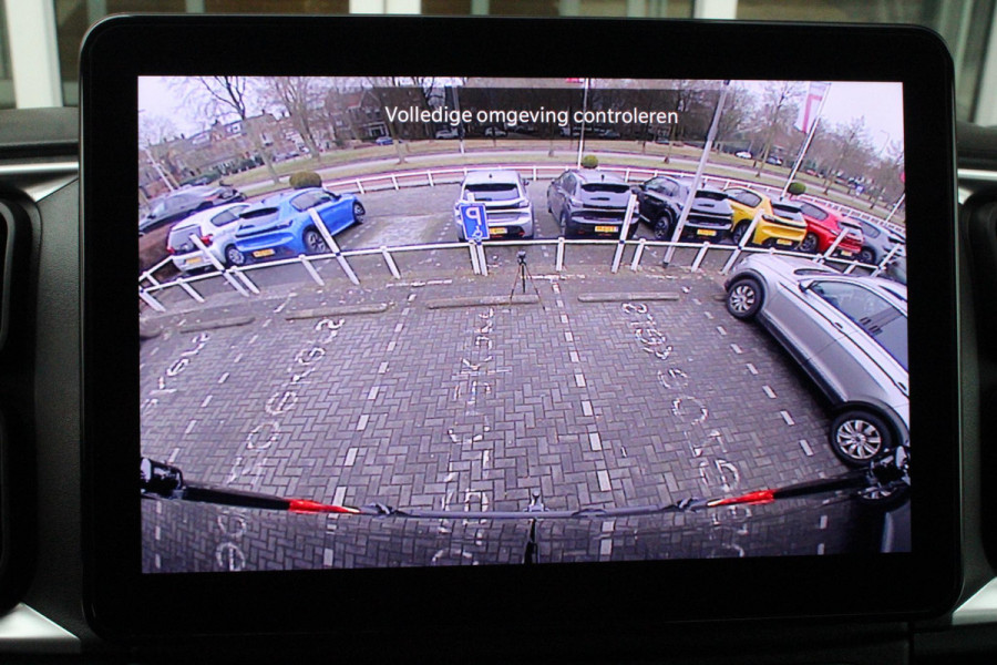 Peugeot Boxer 2.2 BlueHDi 180PK AUTOMAAT L4H2 3.5t HEAVY DUTY | TREKHAAK | PACK WINTER 2: (VERWARMBARE BESTUURDERSSTOEL/VOORRUIT/STANDKACHEL PROGAMEERBAAR) | PAKKET HANDSFREE & CENTRAL GLOVEBOX | ACHTERDEUREN 270° TE OPENEN | VOLWAARDIG RESERVEWIEL | PASSAGIERSSTOEL IN HOOGHTE VERSTELBAAR MET ARMSTEUN EN LENDESTEUN | TECHNO PLUS PAKKET: (10" TOUCHSCREEN MET APPLE CARPLAY EN ANDROID AUTO/CLIMATE CONTROL/EXTRA USB POORTEN/DRAADLOZE TELEFOONLADER/DIGITAAL INSTRUMENTENPANEEL) | NAVIGATIE |