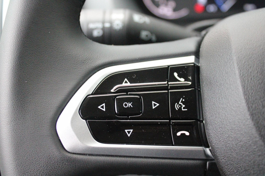 Peugeot Boxer 2.2 BlueHDi 180PK AUTOMAAT L4H2 3.5t HEAVY DUTY | TREKHAAK | PACK WINTER 2: (VERWARMBARE BESTUURDERSSTOEL/VOORRUIT/STANDKACHEL PROGAMEERBAAR) | PAKKET HANDSFREE & CENTRAL GLOVEBOX | ACHTERDEUREN 270° TE OPENEN | VOLWAARDIG RESERVEWIEL | PASSAGIERSSTOEL IN HOOGHTE VERSTELBAAR MET ARMSTEUN EN LENDESTEUN | TECHNO PLUS PAKKET: (10" TOUCHSCREEN MET APPLE CARPLAY EN ANDROID AUTO/CLIMATE CONTROL/EXTRA USB POORTEN/DRAADLOZE TELEFOONLADER/DIGITAAL INSTRUMENTENPANEEL) | NAVIGATIE |