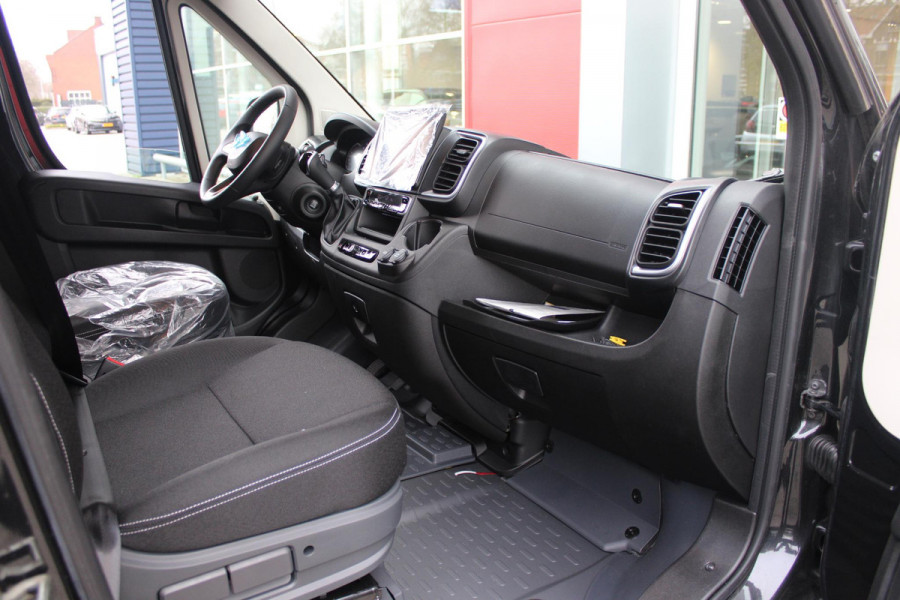 Peugeot Boxer 2.2 BlueHDi 180PK AUTOMAAT L4H2 3.5t HEAVY DUTY | TREKHAAK | PACK WINTER 2: (VERWARMBARE BESTUURDERSSTOEL/VOORRUIT/STANDKACHEL PROGAMEERBAAR) | PAKKET HANDSFREE & CENTRAL GLOVEBOX | ACHTERDEUREN 270° TE OPENEN | VOLWAARDIG RESERVEWIEL | PASSAGIERSSTOEL IN HOOGHTE VERSTELBAAR MET ARMSTEUN EN LENDESTEUN | TECHNO PLUS PAKKET: (10" TOUCHSCREEN MET APPLE CARPLAY EN ANDROID AUTO/CLIMATE CONTROL/EXTRA USB POORTEN/DRAADLOZE TELEFOONLADER/DIGITAAL INSTRUMENTENPANEEL) | NAVIGATIE |