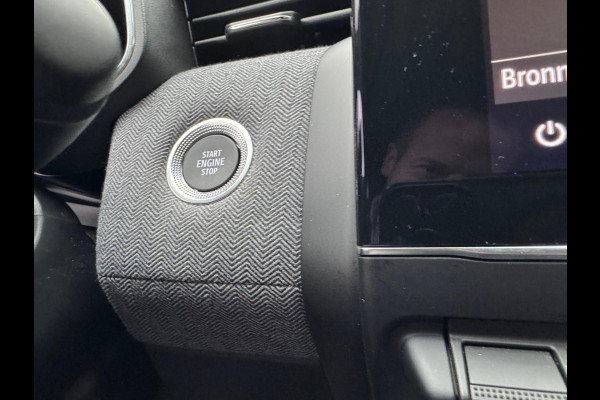 Renault Clio 1.6 E-Tech Full Hybrid 145 techno 360 camera / Groot navi / Virtual cockpit