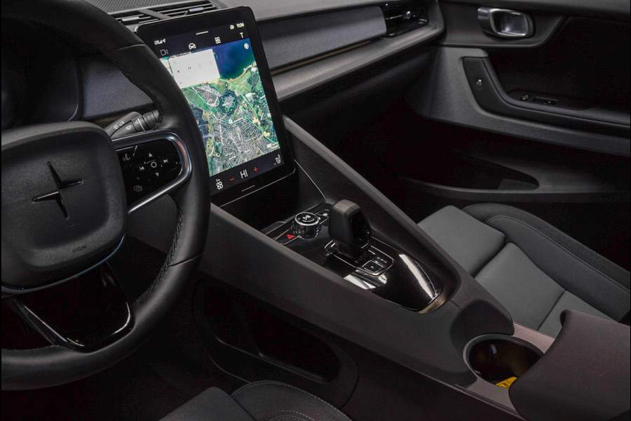 Polestar 2 Long Range Single Motor 78 kWh Pano 360 ° Pilot ACC Alcantara Stuurverwarming Memory seats Elektr. uitklapbare trekhaak Stoelverwarming voor & achter LM velgen