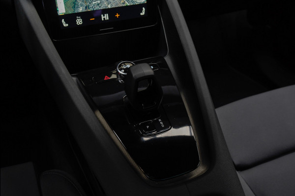 Polestar 2 Long Range Single Motor 78 kWh Pano 360 ° Pilot ACC Alcantara Stuurverwarming Memory seats Elektr. uitklapbare trekhaak Stoelverwarming voor & achter LM velgen