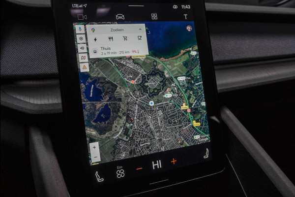 Polestar 2 Long Range Single Motor 78 kWh Pano 360 ° Pilot ACC Alcantara Stuurverwarming Memory seats Elektr. uitklapbare trekhaak Stoelverwarming voor & achter LM velgen