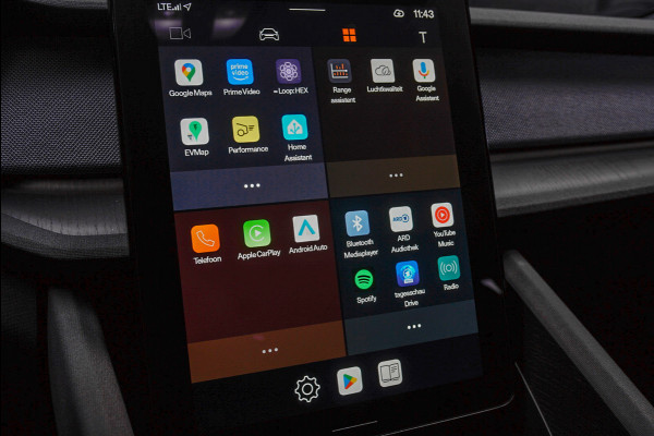 Polestar 2 Long Range Single Motor 78 kWh Pano 360 ° Pilot ACC Alcantara Stuurverwarming Memory seats Elektr. uitklapbare trekhaak Stoelverwarming voor & achter LM velgen