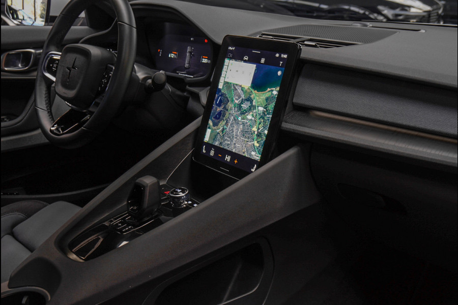 Polestar 2 Long Range Single Motor 78 kWh Pano 360 ° Pilot ACC Alcantara Stuurverwarming Memory seats Elektr. uitklapbare trekhaak Stoelverwarming voor & achter LM velgen