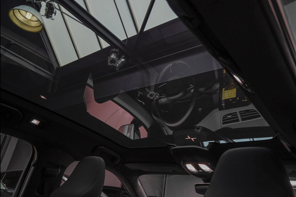 Polestar 2 Long Range Single Motor 78 kWh Pano 360 ° Pilot ACC Alcantara Stuurverwarming Memory seats Elektr. uitklapbare trekhaak Stoelverwarming voor & achter LM velgen