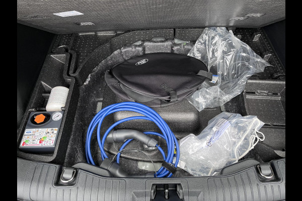 Ford Kuga 2.5 PHEV ST-Line | Orig. NL Auto |  Panoramadak | Winter Pack | Head up Display | Adaptive LED