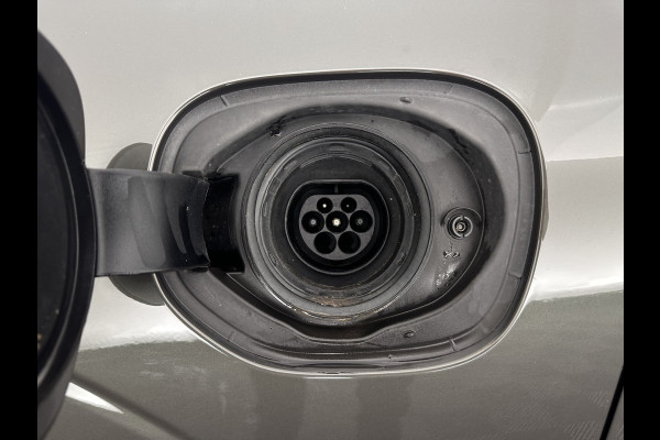 Volvo XC60 2.0 T8 Twin Engine AWD Inscription ( Plug-in ) *PANO | LEATHER | FULL-LED | BOWERS/WILKINS | MEMORY-PACK | HEATED-COMFORTSEATS | LANE-ASSIST | BLINDSPOT | DAB+ | CAMERA | NAVI-FULLMAP | DIGI-COCKPIT | TOWBAR | 20"ALU*