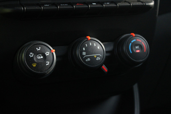 Renault Express 1.5 dCi 95 Comfort + 95pk - Carplay - Camera - Cruise - Airco - Hout - Rijklaar