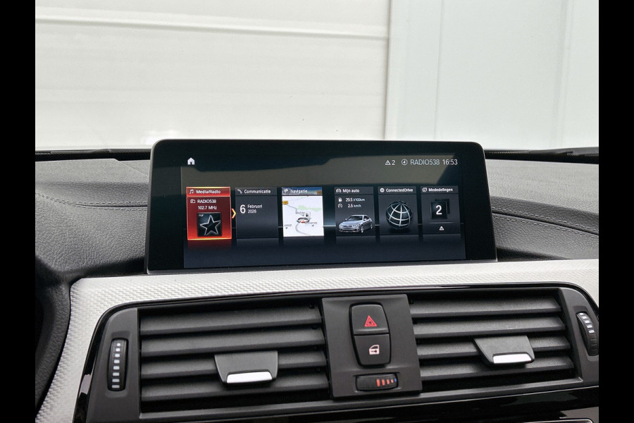 BMW 4 Serie Gran Coupé 418i High Executive (PANORAMADAK, STOELVERWARMING, CARPLAY, DEALER ONDERHOUDEN, GROOT NAVI, SPORTSTOELEN)