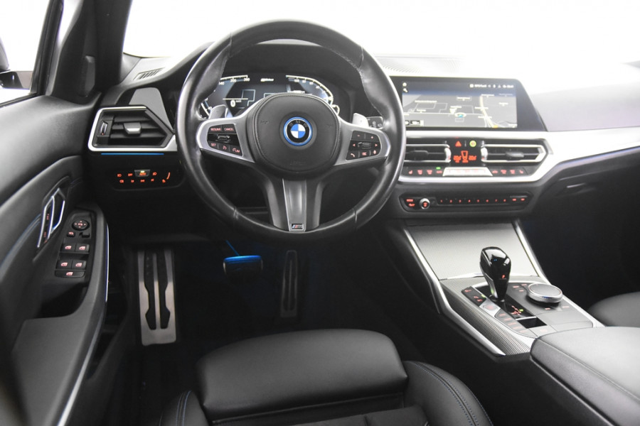 BMW 3-serie 330e xDrive M-Sport Touring *1ste Eigenaar*Leer*Full Options*