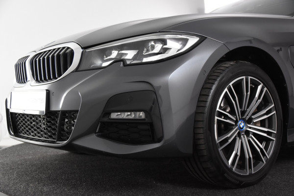 BMW 3-serie 330e xDrive M-Sport Touring *1ste Eigenaar*Leer*Full Options*