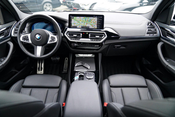 BMW iX3 High Executive 80 kWh | Panorama | incl. BTW | Assisted Driving | Adaptieve Cruise control | Luxe Leder | Stoelverwarming