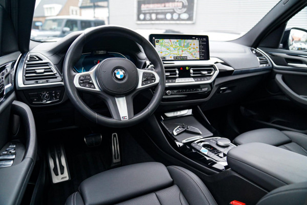 BMW iX3 High Executive 80 kWh | Panorama | incl. BTW | Assisted Driving | Adaptieve Cruise control | Luxe Leder | Stoelverwarming