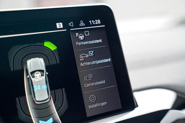 BMW iX3 High Executive 80 kWh | Panorama | incl. BTW | Assisted Driving | Adaptieve Cruise control | Luxe Leder | Stoelverwarming