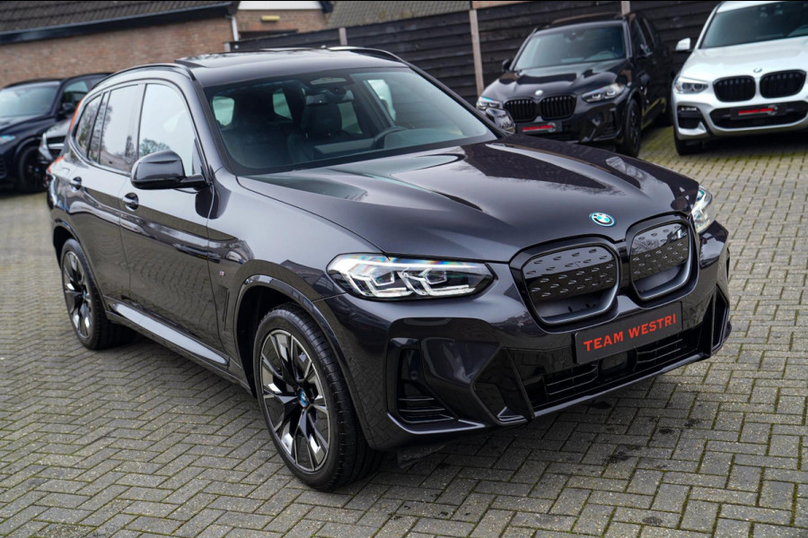 BMW iX3 High Executive 80 kWh | Panorama | incl. BTW | Assisted Driving | Adaptieve Cruise control | Luxe Leder | Stoelverwarming