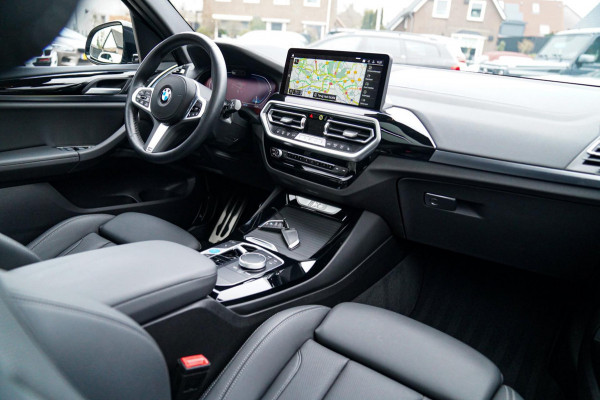 BMW iX3 High Executive 80 kWh | Panorama | incl. BTW | Assisted Driving | Adaptieve Cruise control | Luxe Leder | Stoelverwarming